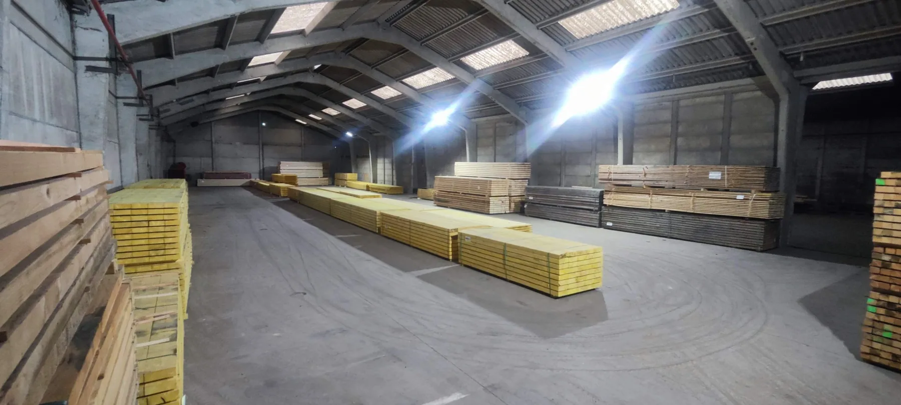 Entrepôt CBR Bois — bois et panneaux en stock
